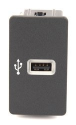 GNIAZDO PORT USB MUSTANG 16- FOCUS 18- SYNC III _ 5867257 _ HU5T-14F014-AD